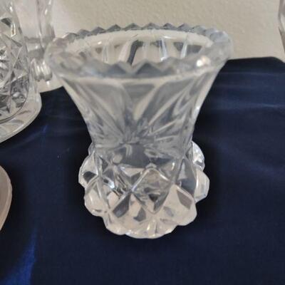 LOT 62. LARGE GROUP OF CRYSTAL & GLASS DISHES