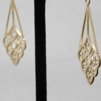 14 KT Gold Filigree Dangle Earrings 2.8 grams
