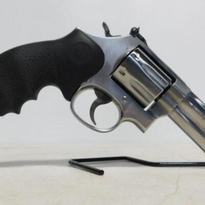 Smith and Wesson .357 Magnum 686 Plus 7 Rnd
