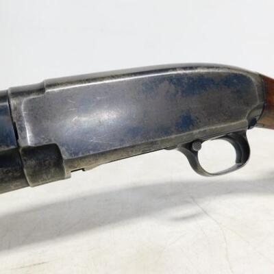 Winchester Model 12  Full Pump 16 Gauge Shotgun 27" 2 3/4"