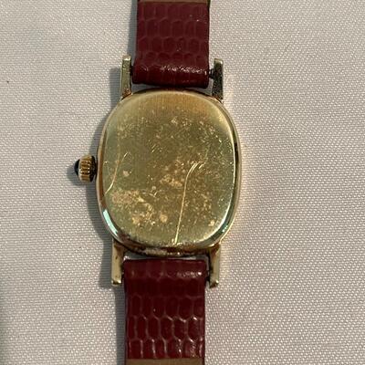 Lot 175 - Jewelry Array
