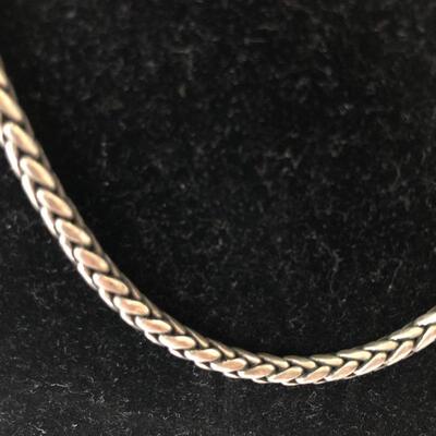 Lot 175 - Jewelry Array