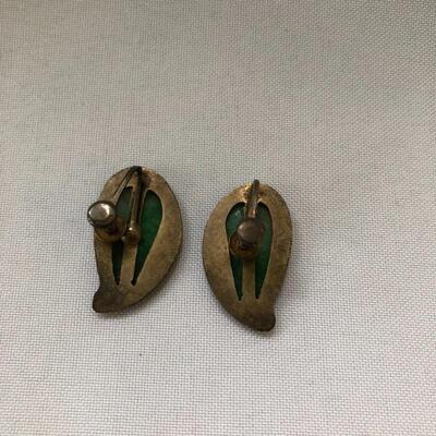 Lot 175 - Jewelry Array
