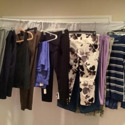 S - 1000 Ladies Clothing Size Large 