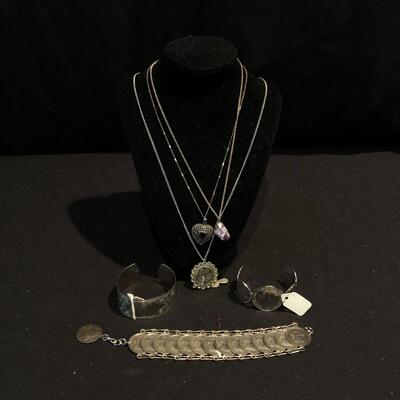 Lot 177 - Necklaces & Bracelets 
