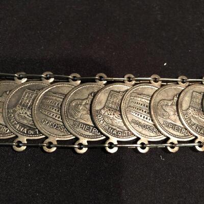 Lot 177 - Necklaces & Bracelets 