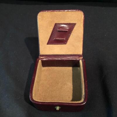 Lot 178 - Gentlemenâ€™s Array