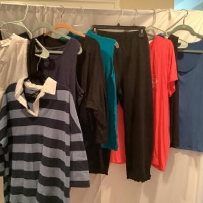 S - 1026 Ladies Clothing Lot  Fresh Produce Size 1 X ( some new with tag. )  