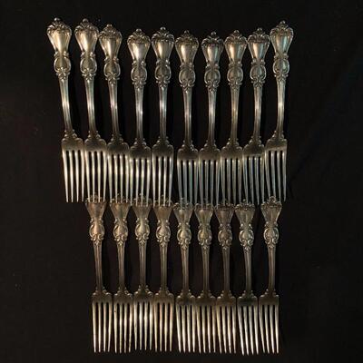 Lot 181 - Reed & Barton Sterling Flatware