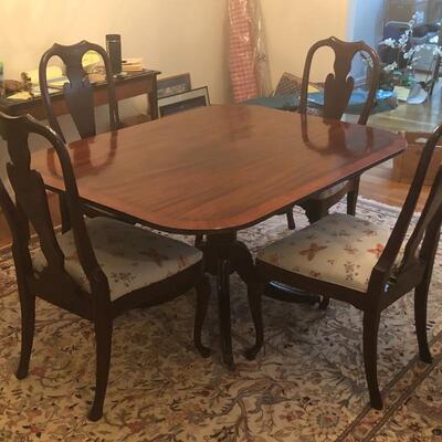 Lot 182 - Antique Tilt-Top Mahogany Table 