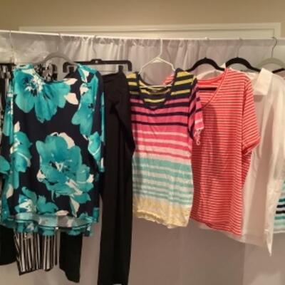 S - 1036 Ladies Clothing Lot Landsâ€™End & Susan Graver Size 2 X 
