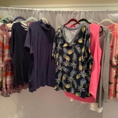 S - 1041 Ladies Clothing Lot Isaac Mizrahi & Misc Size 3 X 