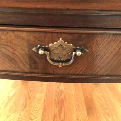 Lot 185 - Hekman  Side Table