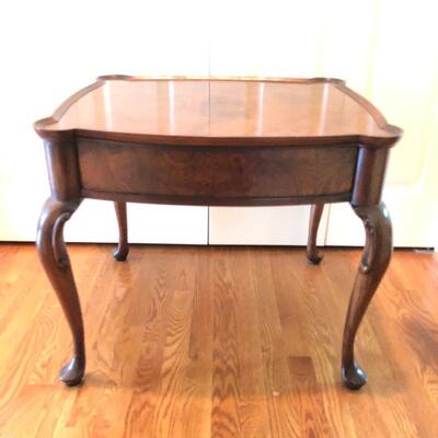 Lot 185 - Hekman  Side Table