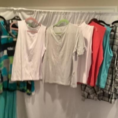 S - 1048 Ladies Clothing Lot Appleseed& Habitat & Miscellaneous Size XL