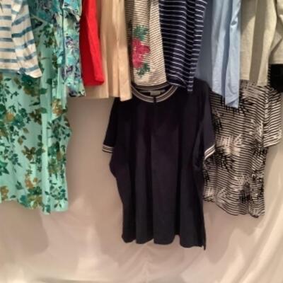 S - 1057 Ladies Clothing Lot D & Co. Size 3X , 4X Pants and Tops 