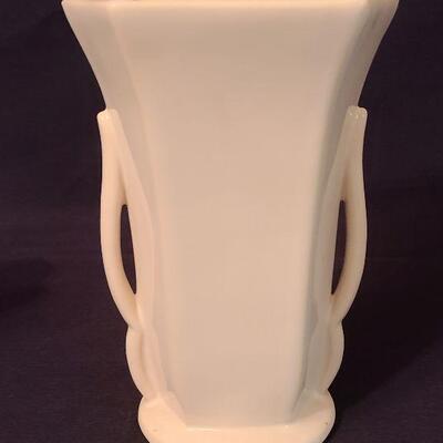 Lot 124: McCoy Vase & Vintage Planters 