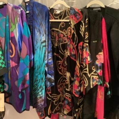 S - 1069 Ladies Silk Jacket Lot Size Med, Large , XL 