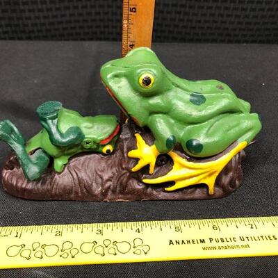 Vintage Mechanical Painted Cast Iron Frog Toad Coin Bank