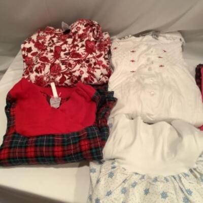 S - 1086 Ladies Clothing Lot - Winter Night Gowns & Pajamas Size 3 X 