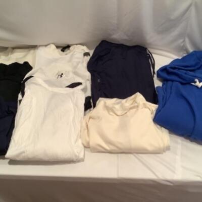 S - 1089 Ladies Clothing Lot  Under Armor ( See Description for sizing ) 