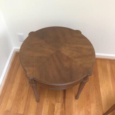 Lot 191 - Heritage Round Table & Nesting Tables
