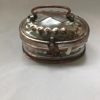 Lot 193 - Turkish Bath House Soap Box & Evil Eyes