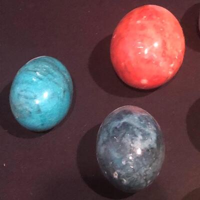 Lot 194 - Eight Marble Eggs