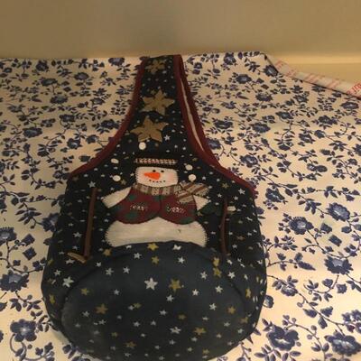 Lot 197 - Large Xmas Assortment