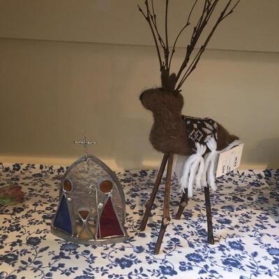 Lot 197 - Large Xmas Assortment