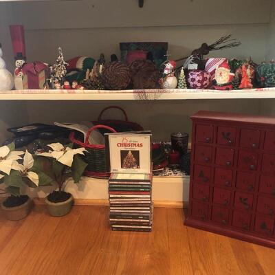 Lot 197 - Large Xmas Assortment