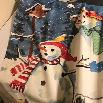 Lot 200 - Christmas Decorations 