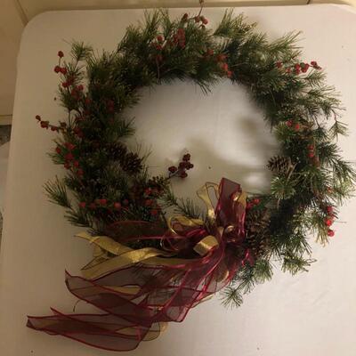  Lot 200 - Christmas Decorations 