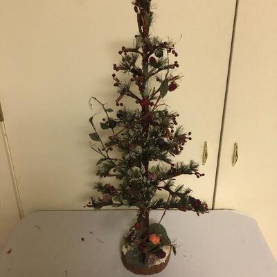  Lot 200 - Christmas Decorations 