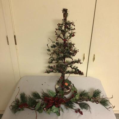  Lot 200 - Christmas Decorations 