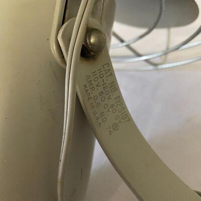 Lot 202 - Vintage GE Oscillating Desk Fan