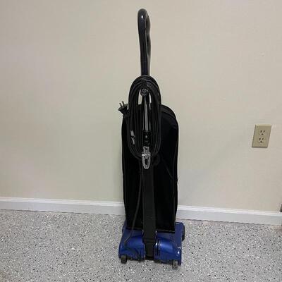 Lot 204 - Riccar SupraLite HEPA Vacuum