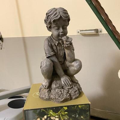 Lot 209 - Garden Decor and Bird Seed