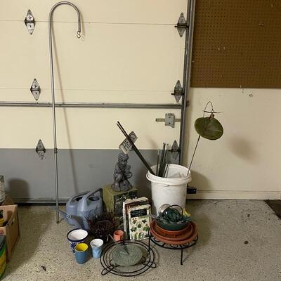 Lot 209 - Garden Decor and Bird Seed