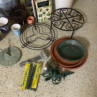Lot 209 - Garden Decor and Bird Seed