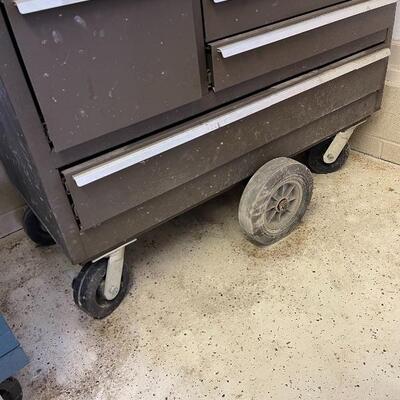 881-Kennedy Mobile Tool Cabinet