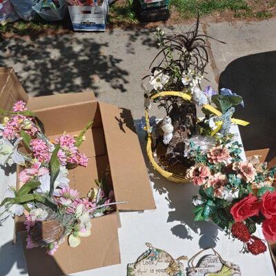 Faux flowers basket arrangements