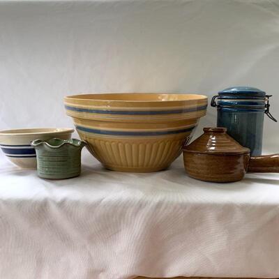 Lot 219 - Ceramic Dishes and Farmhouse Decor
