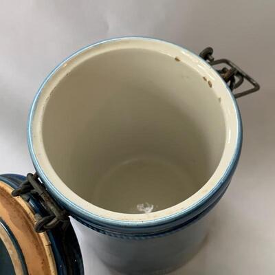 Lot 219 - Ceramic Dishes and Farmhouse Decor
