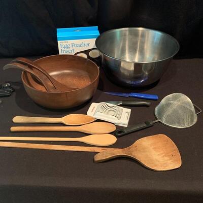 Lot 220 - Kitchen Items, incl Henkel, Kuhn Rikon,  Hand Turned Bowl