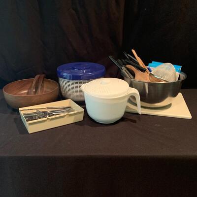 Lot 220 - Kitchen Items, incl Henkel, Kuhn Rikon,  Hand Turned Bowl