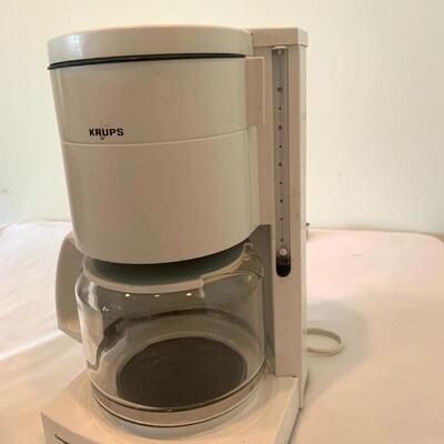 Lot 221 - Blender, Coffee Makers, Toaster, and More
