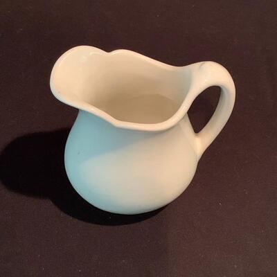 Lot 223 - Vintage Lâ€™Echalote La Sauge Corning Ware Casserole Dish, Pyrex, and More