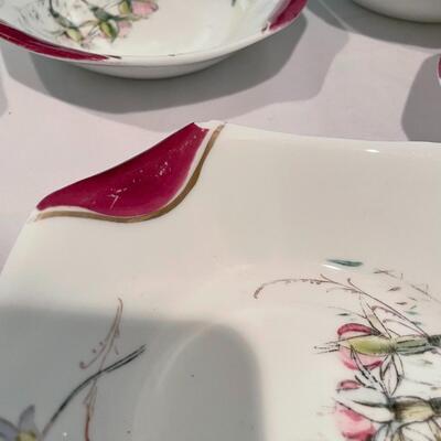 Lot 227 - Gorgeous Sampson Bridgwood & Son Set of Floral China