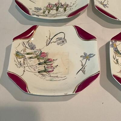 Lot 227 - Gorgeous Sampson Bridgwood & Son Set of Floral China